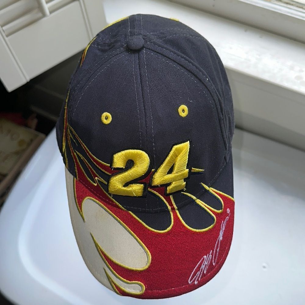 NASCAR DuPont Motorsports Jeff Gordon 24 Hendrick red, blue, yellow & white cap‎